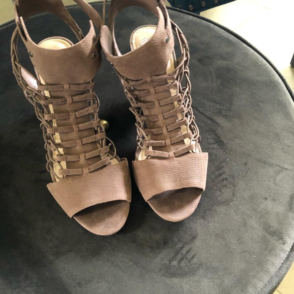 Vince Camuto strappy boot sandal. Size 11 NEW